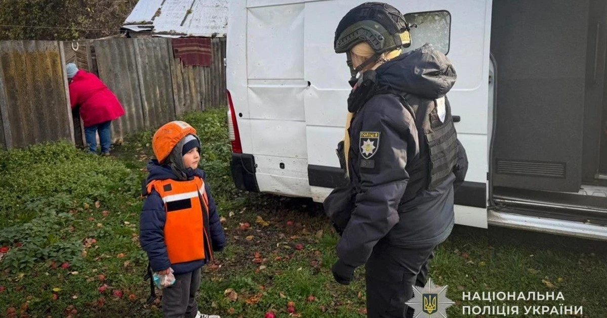 «Білі янголи» евакуювали матір із шестирічним сином із Ворожбянської громади на Сумщині