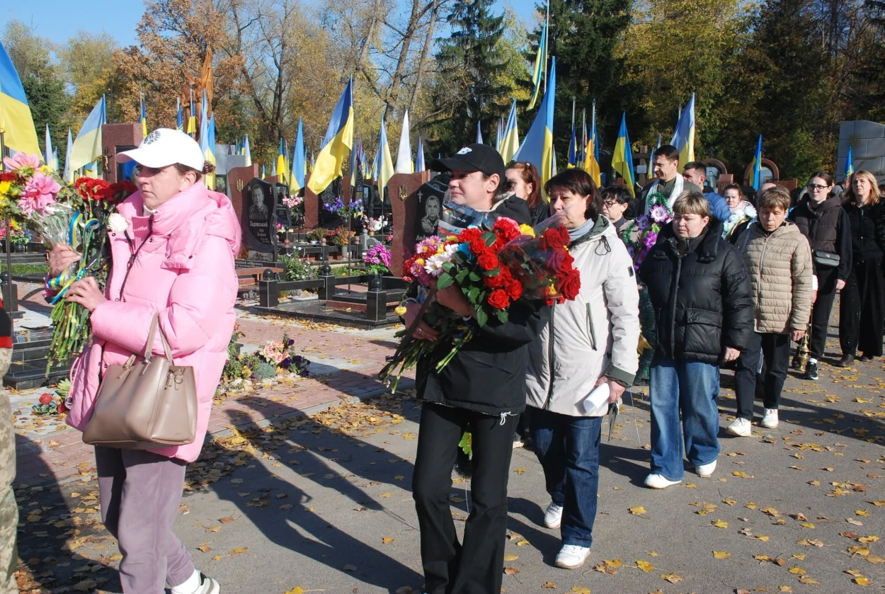Шостка попрощалася із захисником Миколою Шевченком, який загинув на Запоріжжі